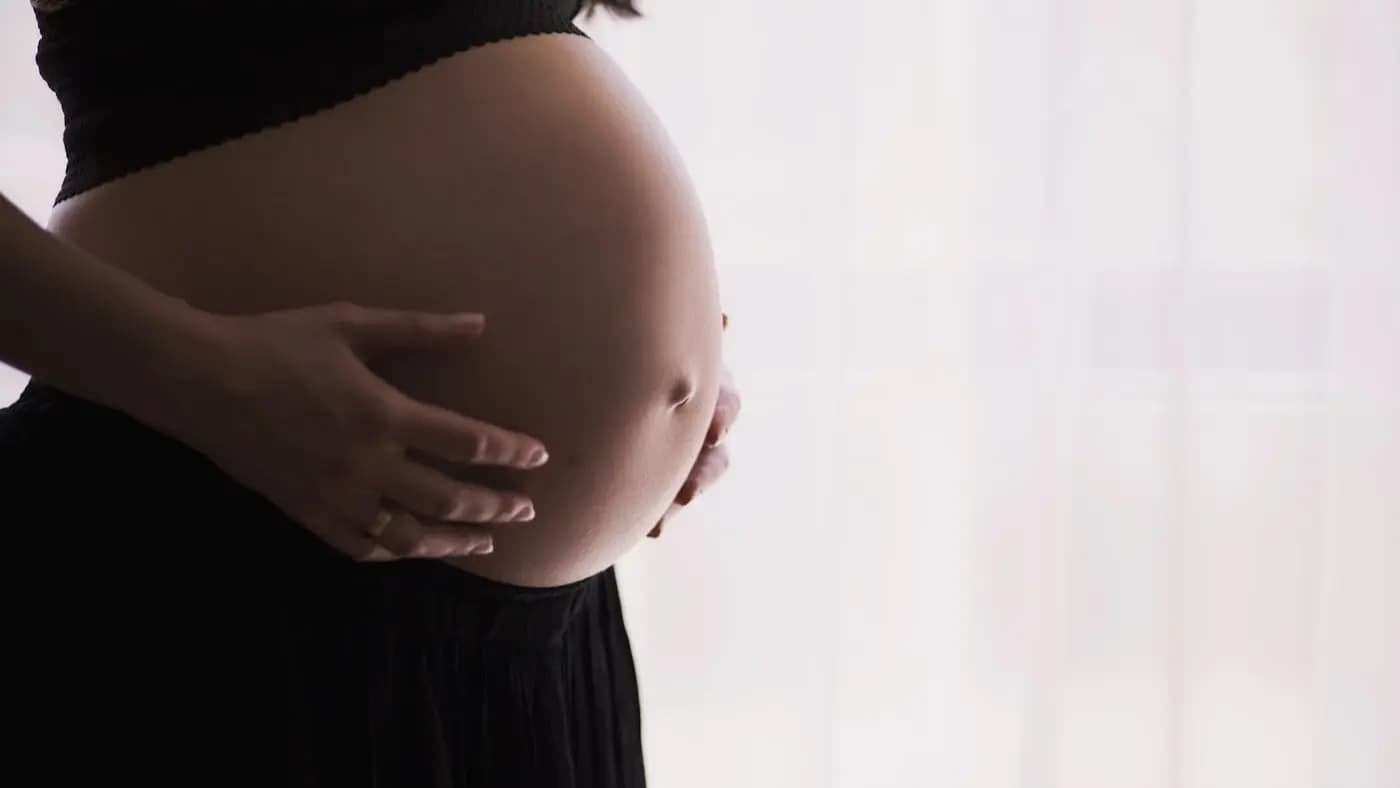  17 Year old Girl Gets Pregnant After Physical Assualt in Friends Birthday Party in Mumbai