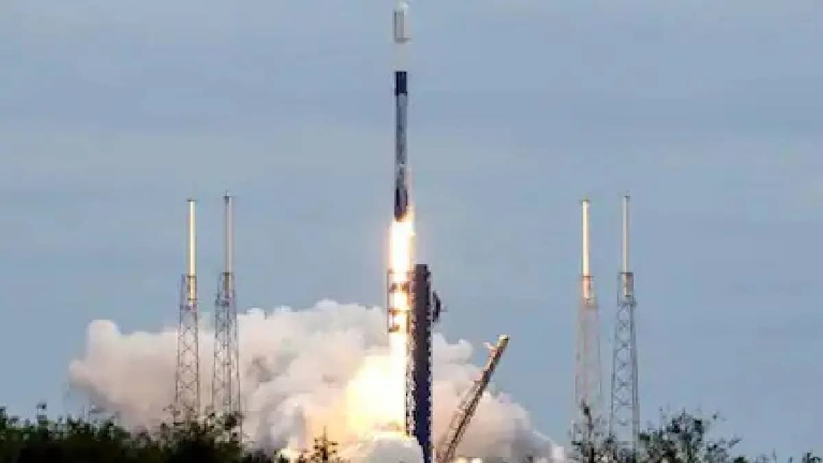 Elon Musk SpaceX launches India 4700 kg GSAT 20 into space gnr