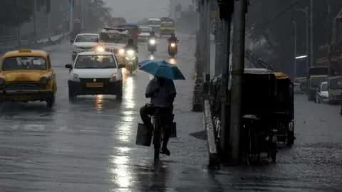 IMD Weather Forecast Heavy Rainfall In Four District Big Weather Changes in West Bengal