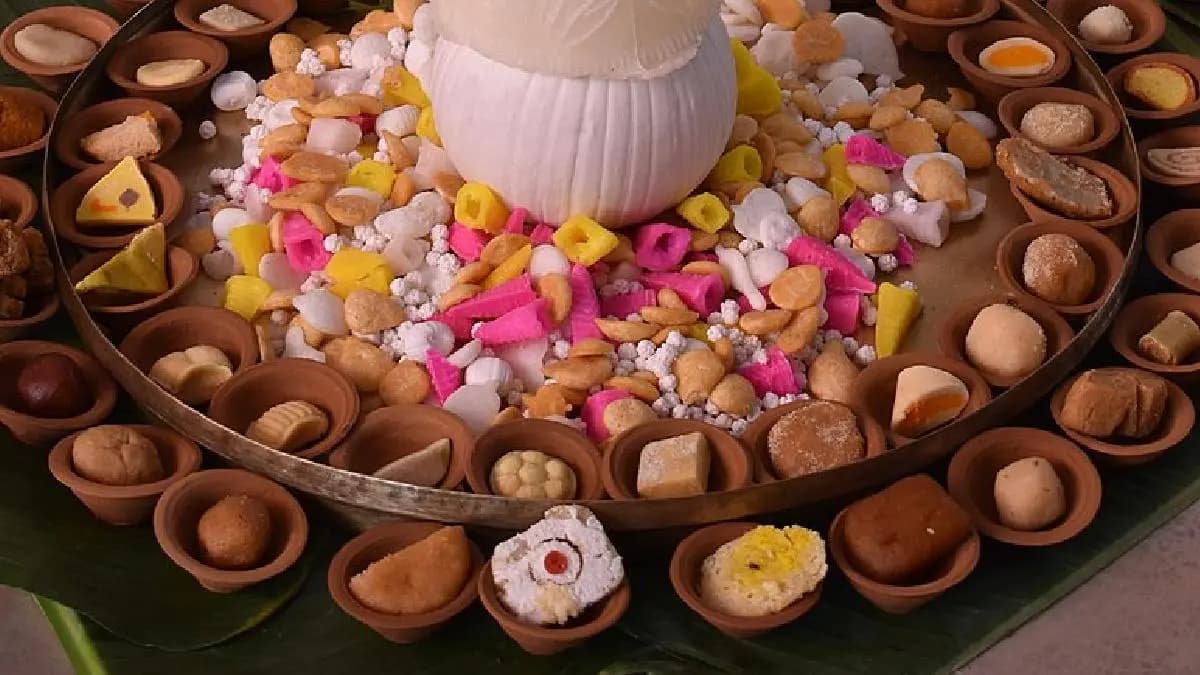 Different Dol Utsav celebration at chatkal area 