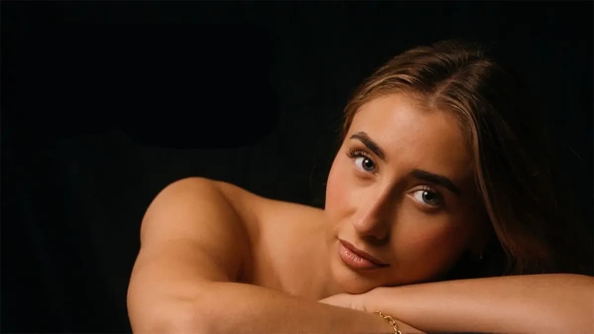 British Model wants to have physical intimacy even in the old age