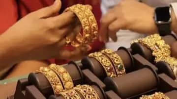 Gold Price Today Check 22 carat Gold rate in top cities on 8 December gnr 
