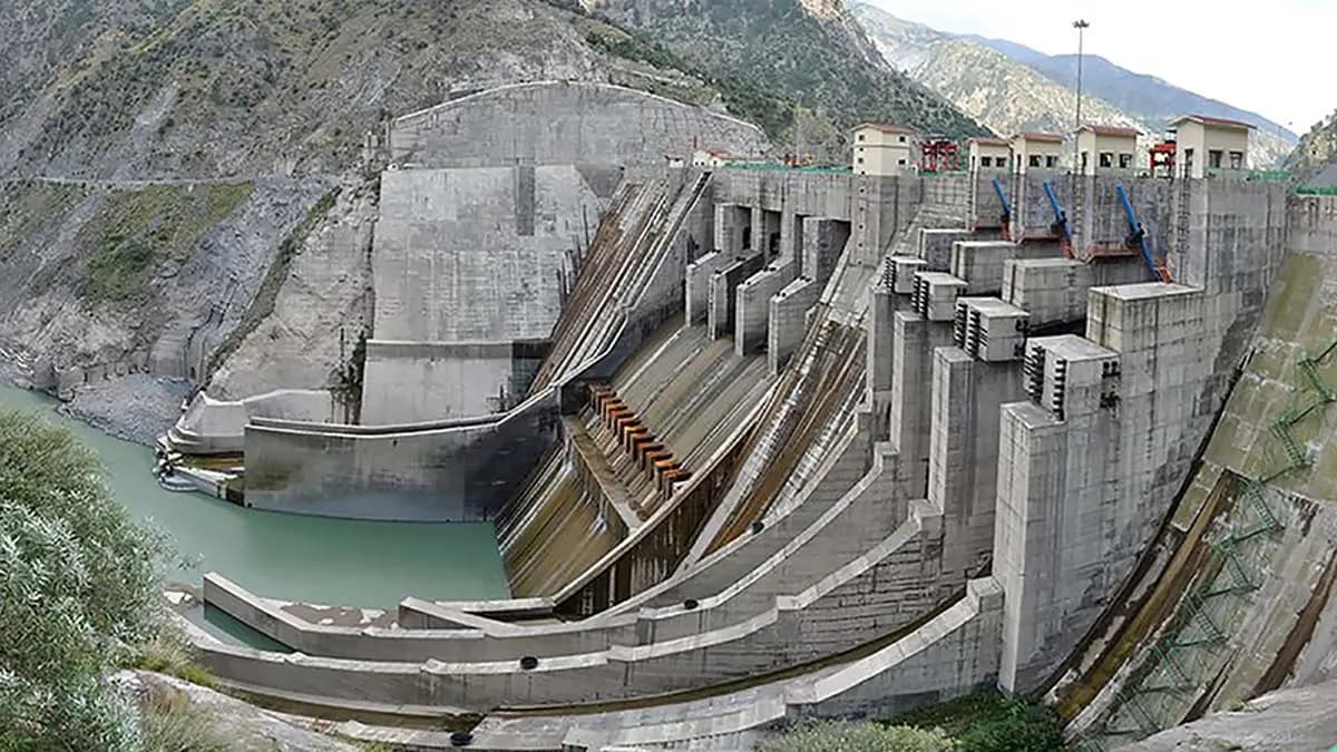 India cuts Chenab water flow through Baglihar Dam  