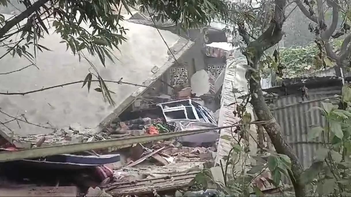 Murshidabad Bomb blast three killed gnr 