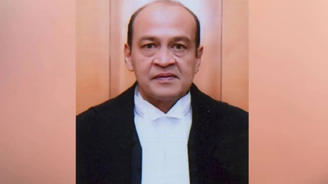 No cash found at High Court Judge home during fire fighting operation says Delhi Fire Chief Atul Garg 