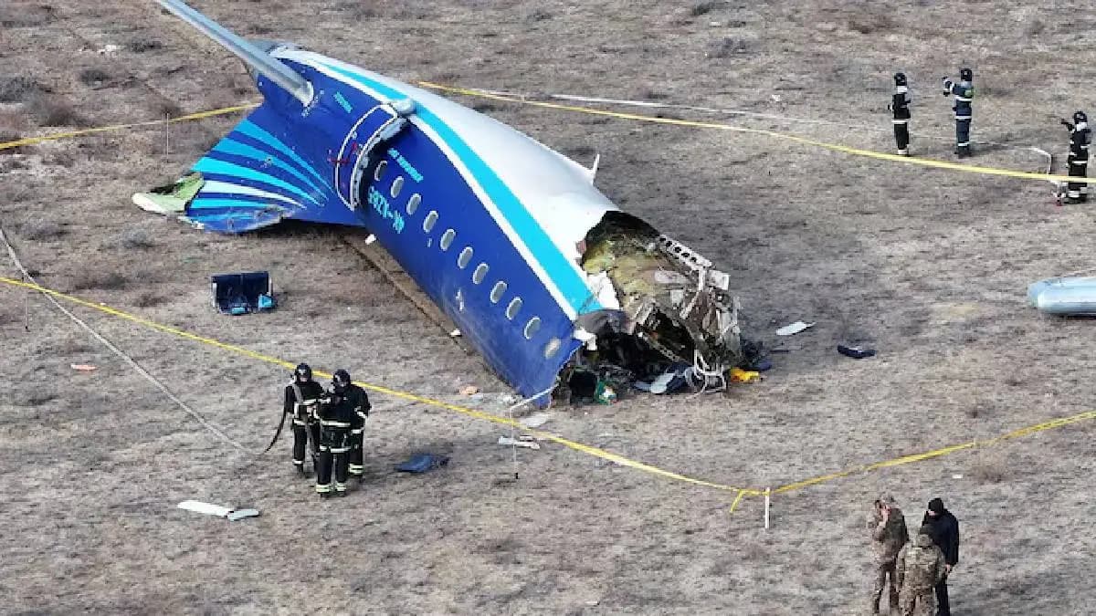 Did Russian missile bring down Azerbaijan passenger aircraft