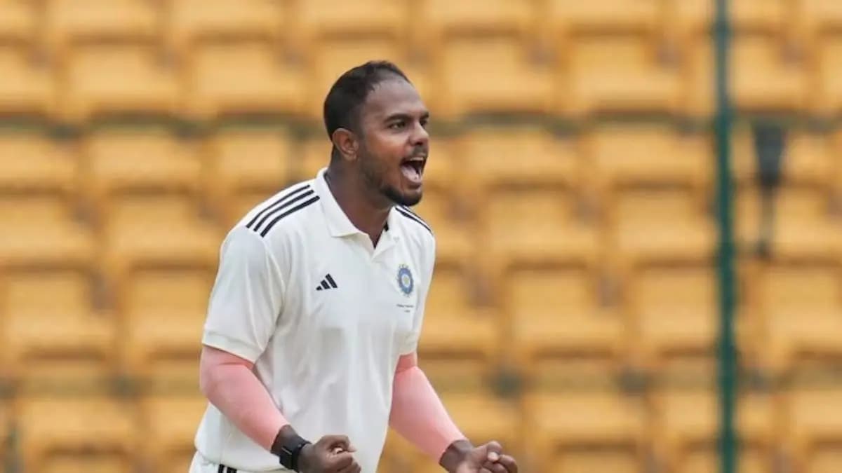 Yash Dayal joined the Indian team in Australia for Border Gavaskar trophy  as a reserve bowler in Perth spt