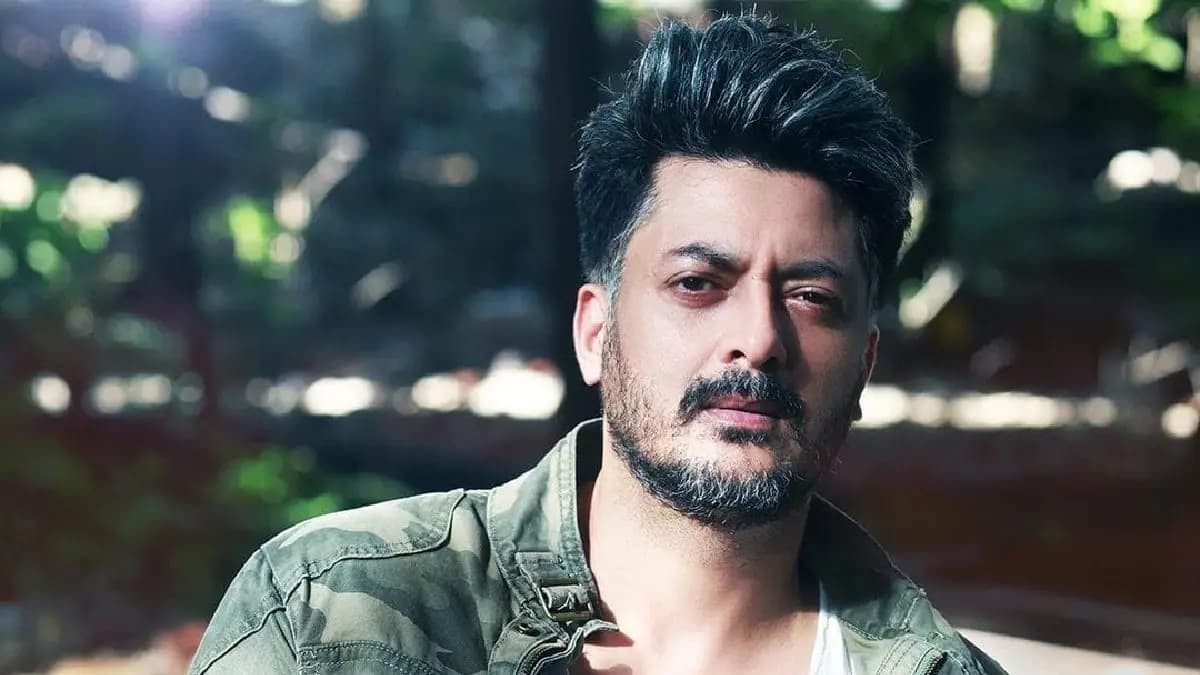 When Amitabh Bachchan Shielded Jisshu Sengupta From Rituparno Ghosh s Scolding on The Last Lear Set