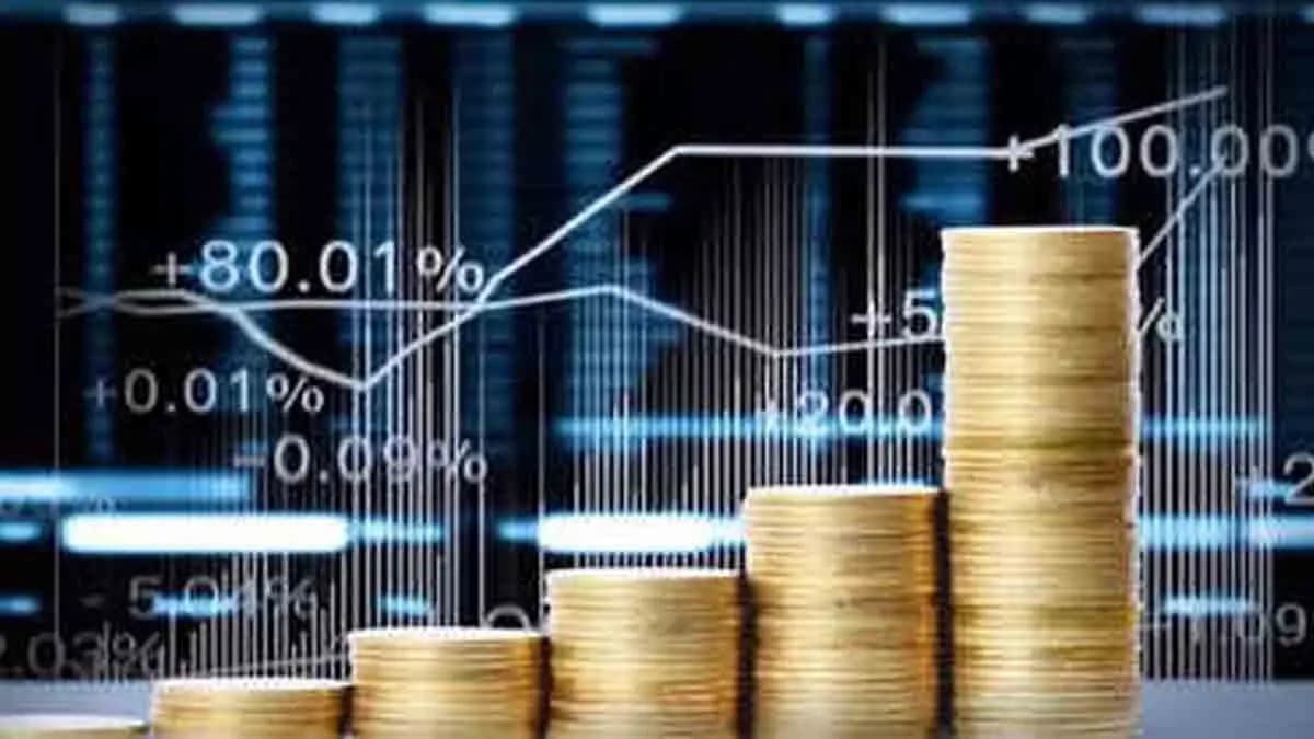 Mutual Funds are Dismantling a century of Deposits