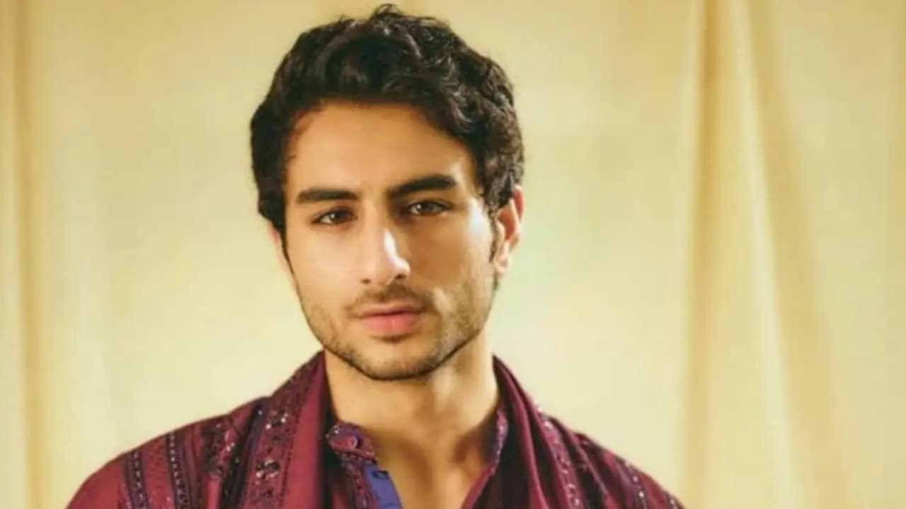 Ibrahim Ali Khan threatens Pakistani critic for taking a dig at his nose job 