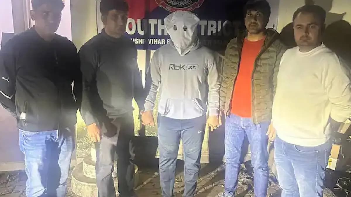 Murder Of South Delhi Couple, Daughter Cracked; Killer Was Son gnr