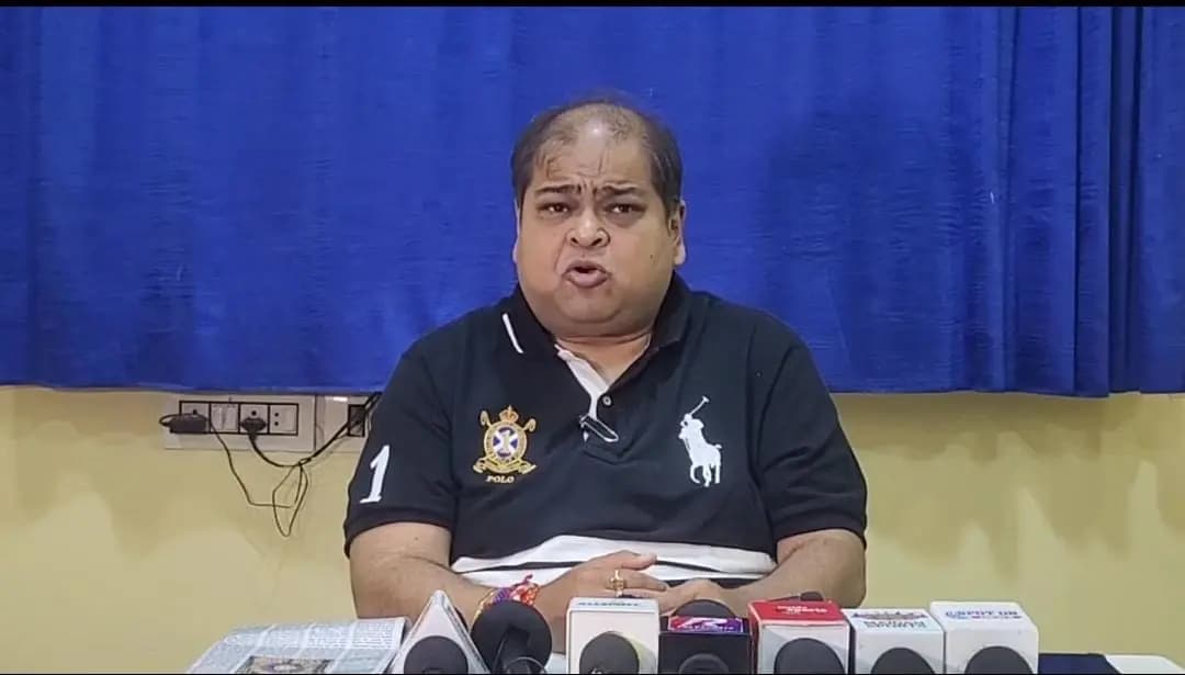 Srinjoy Bose hits back-raises question on academic qualification of Mohun Bagan Secretary 
