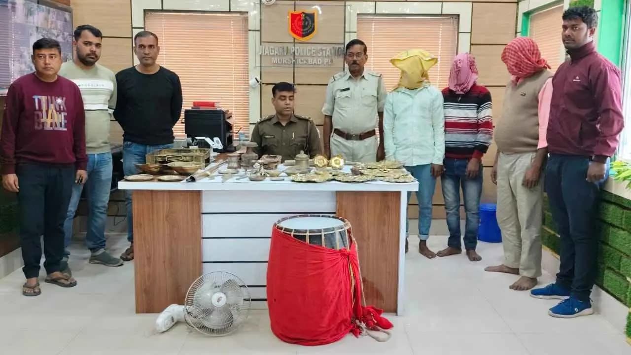 Police busted a racket of antic theives in Murshidabad gnr 