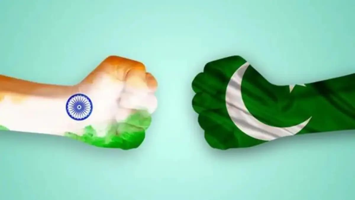How many days Pakistan Army will survive against Indian Army
