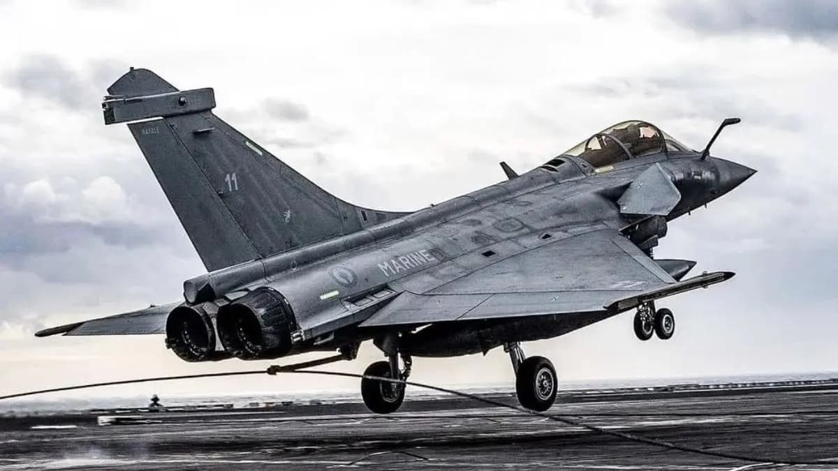 Youth arrested for suspicious entry in Hasimara Airbases