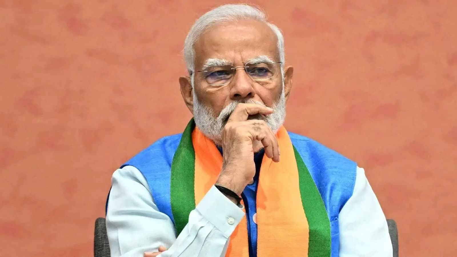 Mumbai Police Receives Message Threatening To Kill PM Narendra Modi gnr 