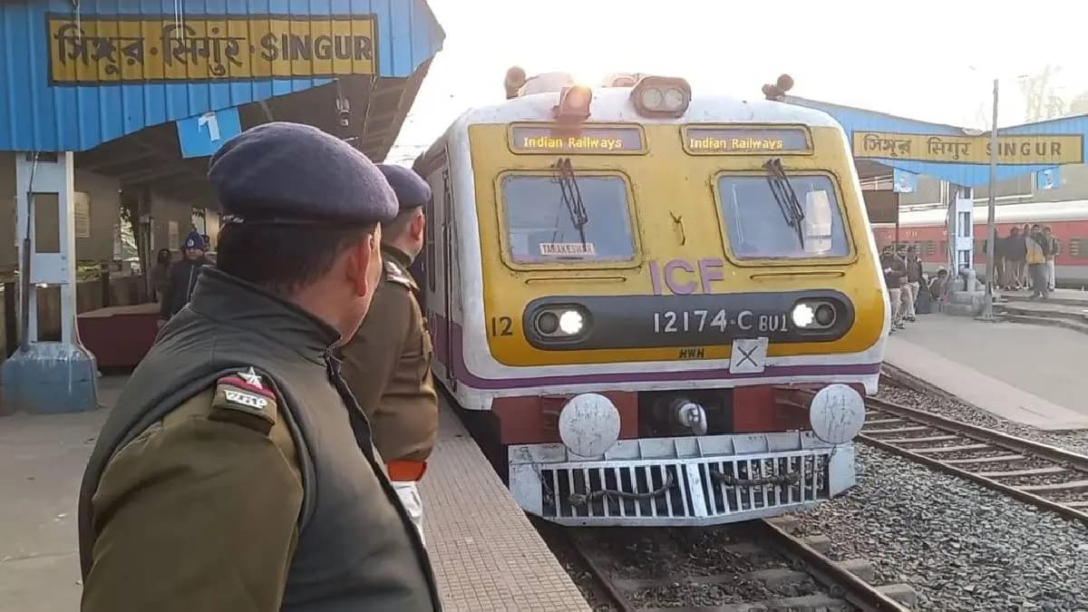 Singur Train Protest Called Off After Assurance from Railway Authorities gnr