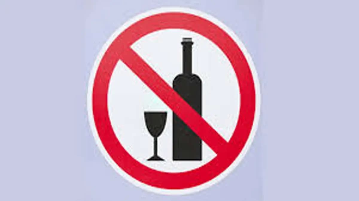 Asked to quit alcohol angry Uttar Pradesh man Hari Yadav shoots son daughter in law