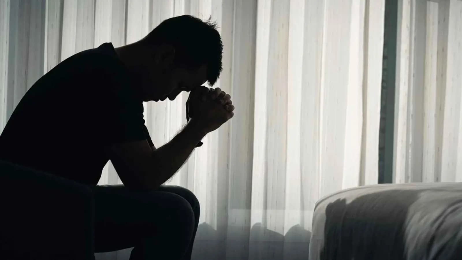 Gurugram Man Catches Wife With Lover at Home Gets Threatened Meerut Like Murder