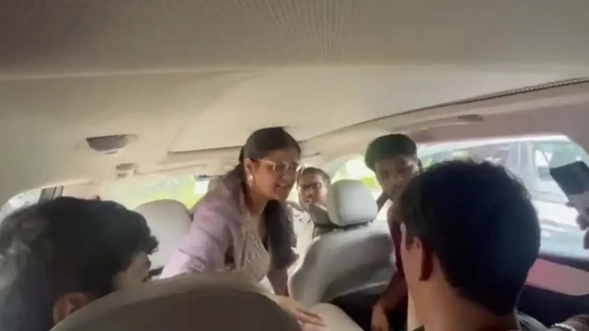 Lucknow Amity student slapped 50 to 60 Times on campus see viral video