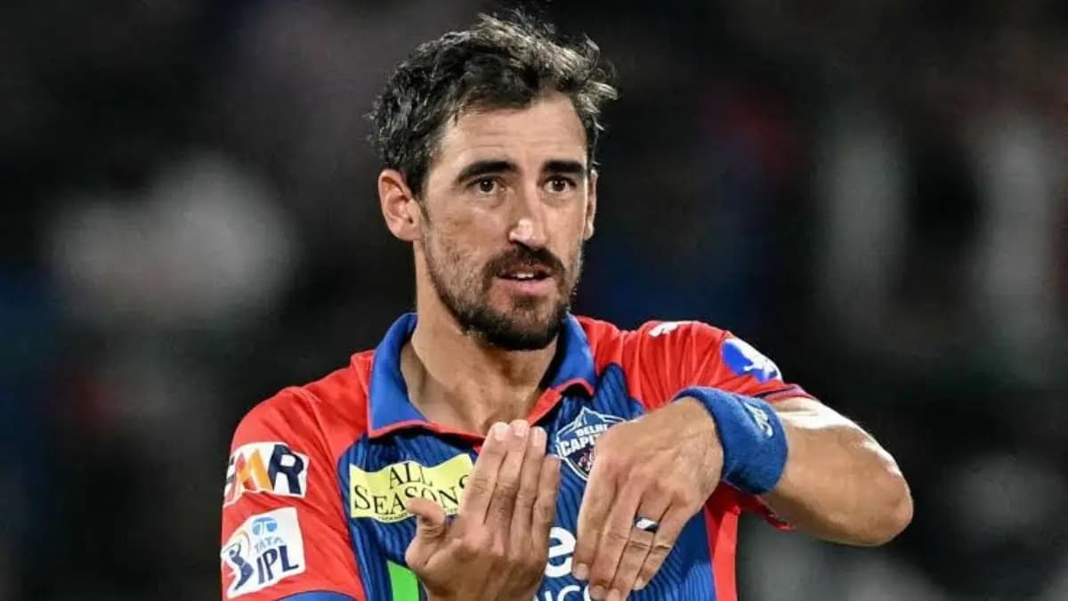 RCB fans called Josh Hazlewood as Hazlegod and Mitchell Starc laughs at 
