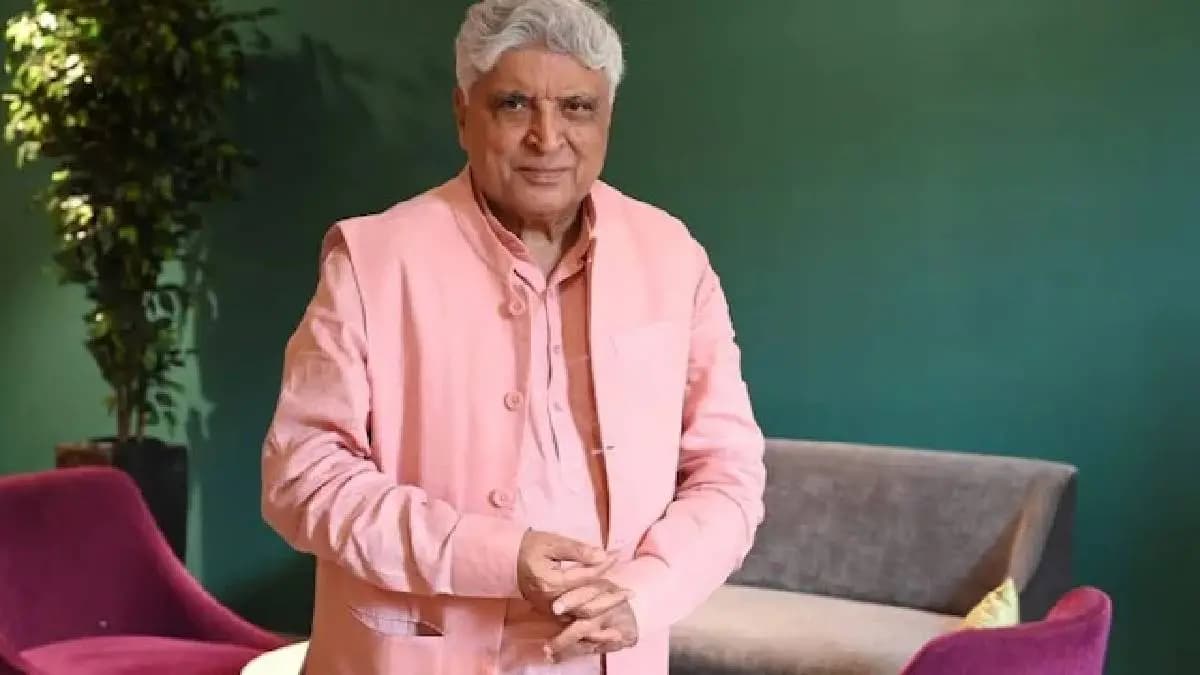 Javed Akhtar Shares His Views on Bollywood s Struggles and South Cinema s Rise