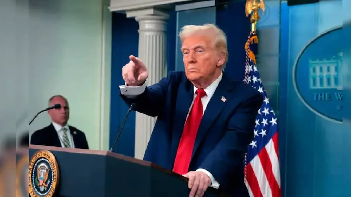 trump pauses tariffs on mexico for a month 