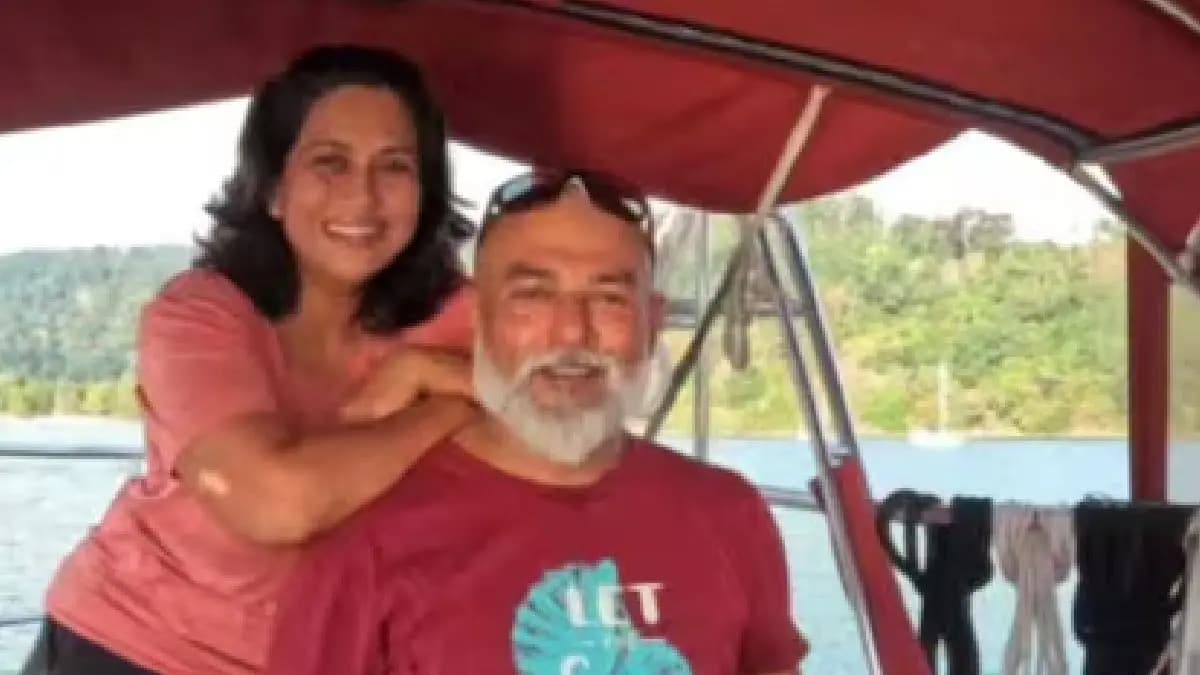  Indian family  story Life on a boat