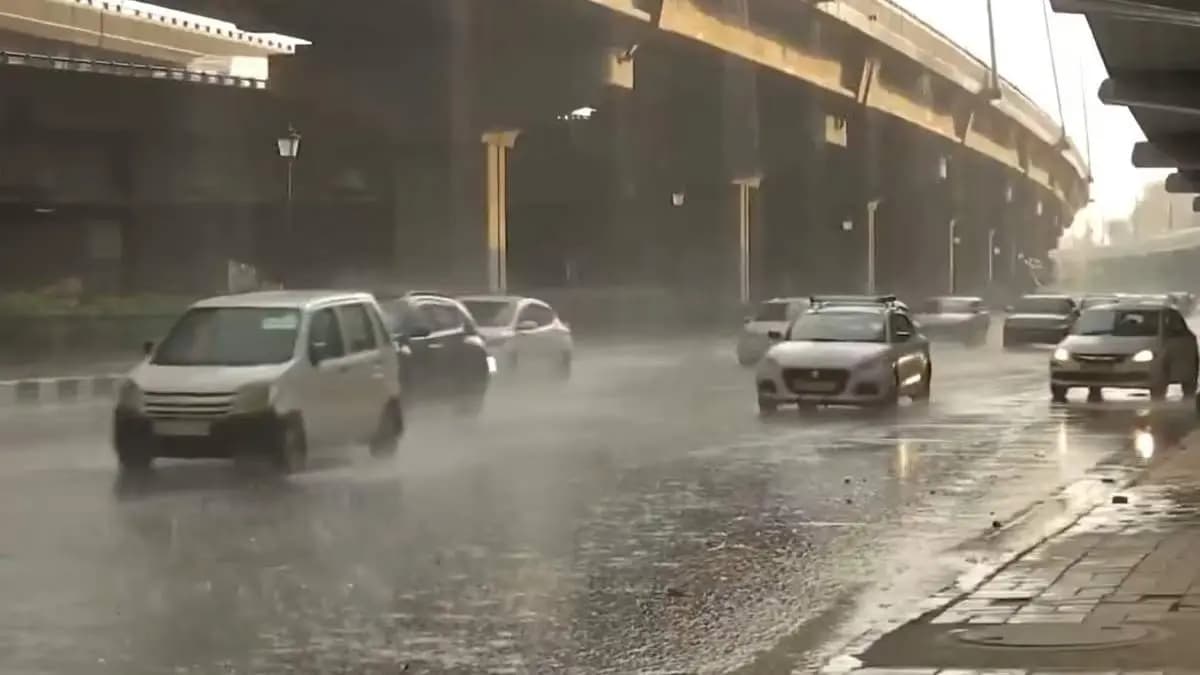IMD Weather Update Over 100 flights delayed as heavy rain hits Delhi