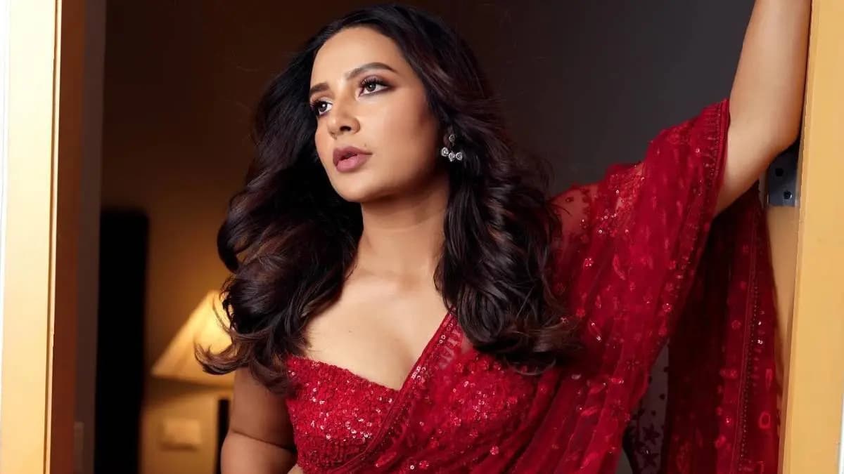 Subhashree s Human Creation Comment Sparks Meme Fest Online