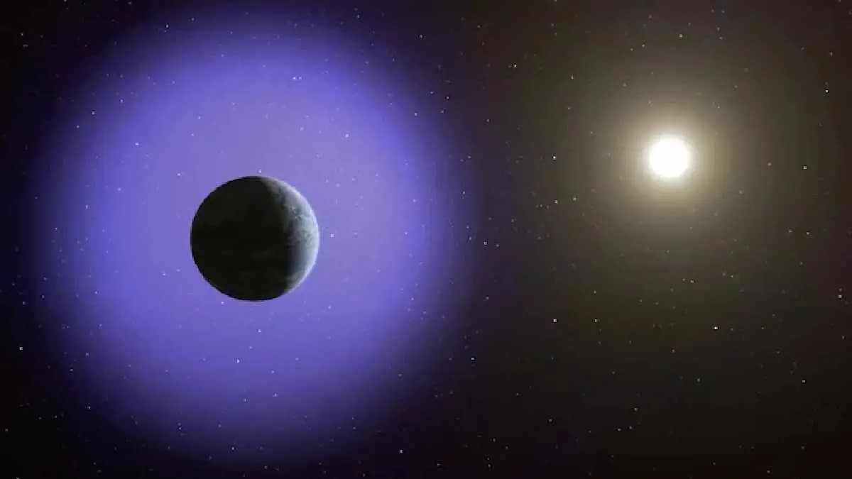 Moon Titan of Saturn is behaving unusually