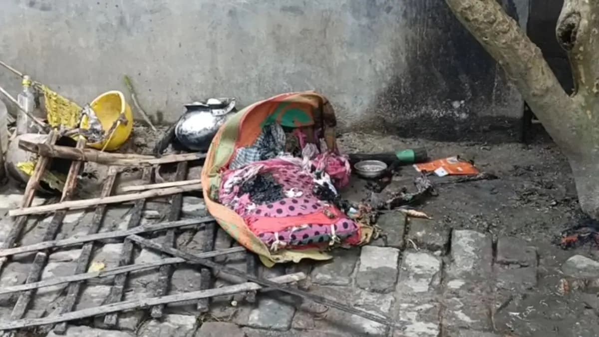 Locking parents inside the son set fire on the room