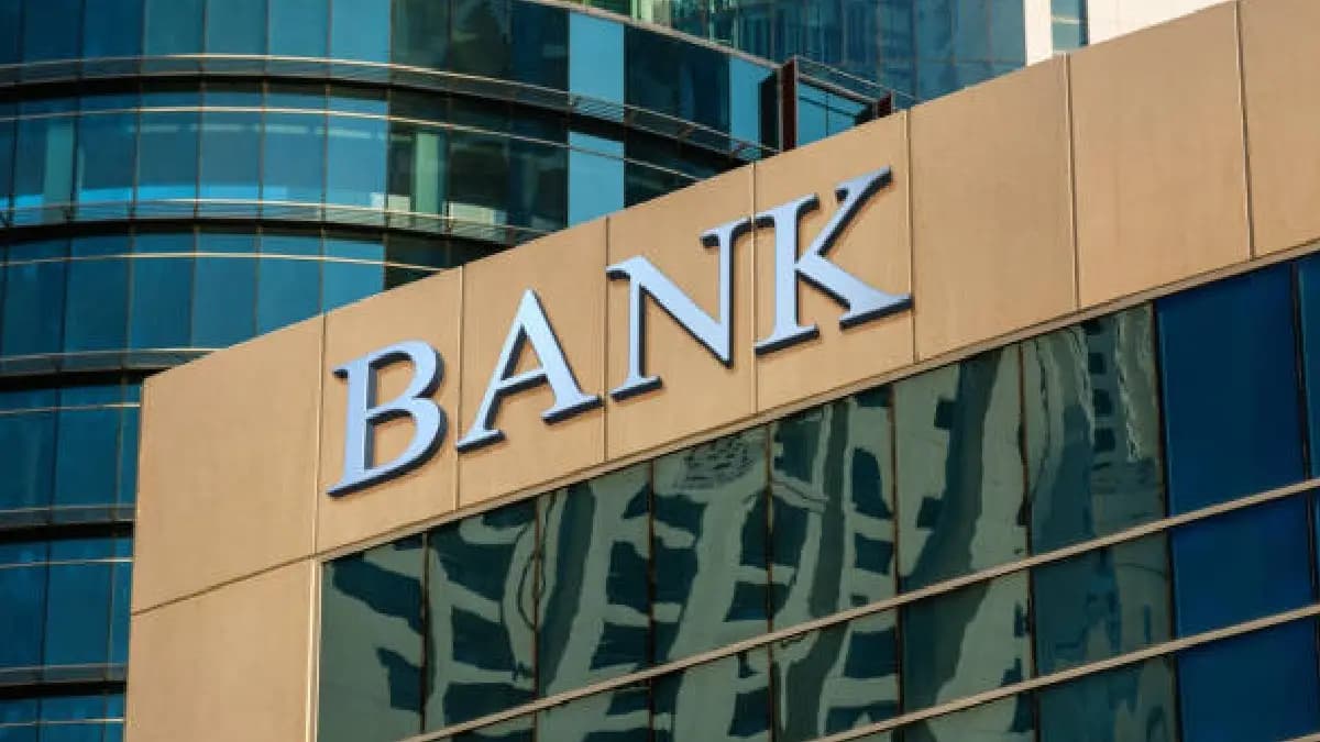  2 lakh bank employees could lose job know the reason gnr 