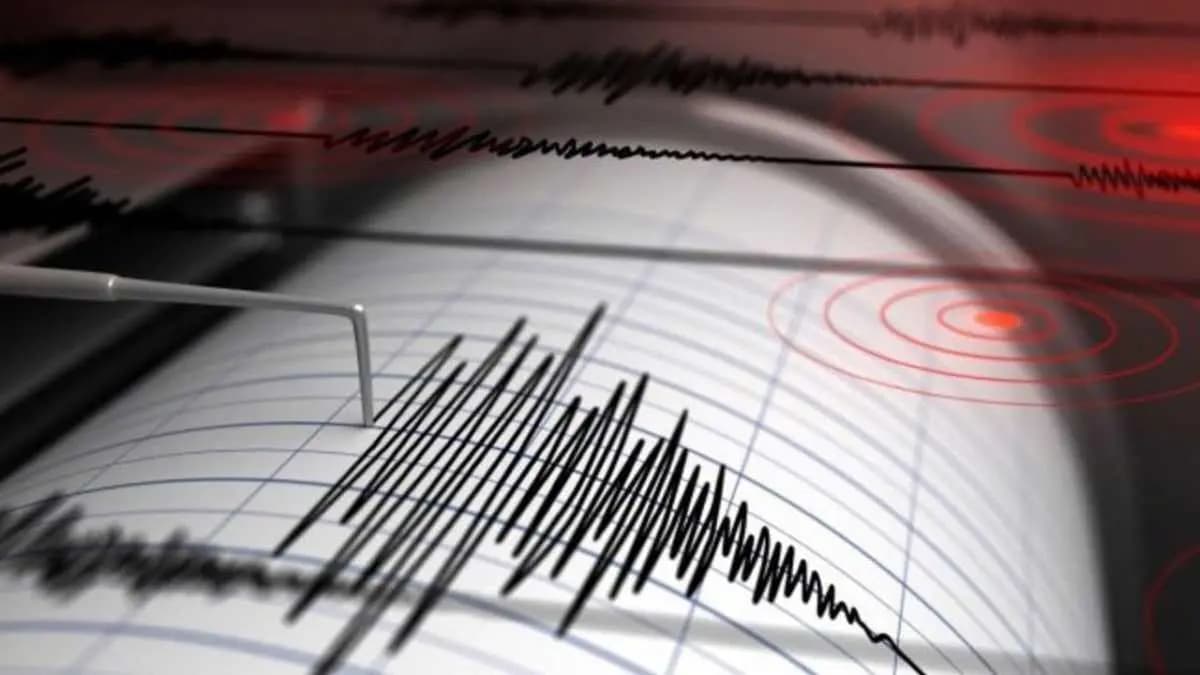 Earthquake Hits Nepal epicentre was in Sindhupalchowk gnr 