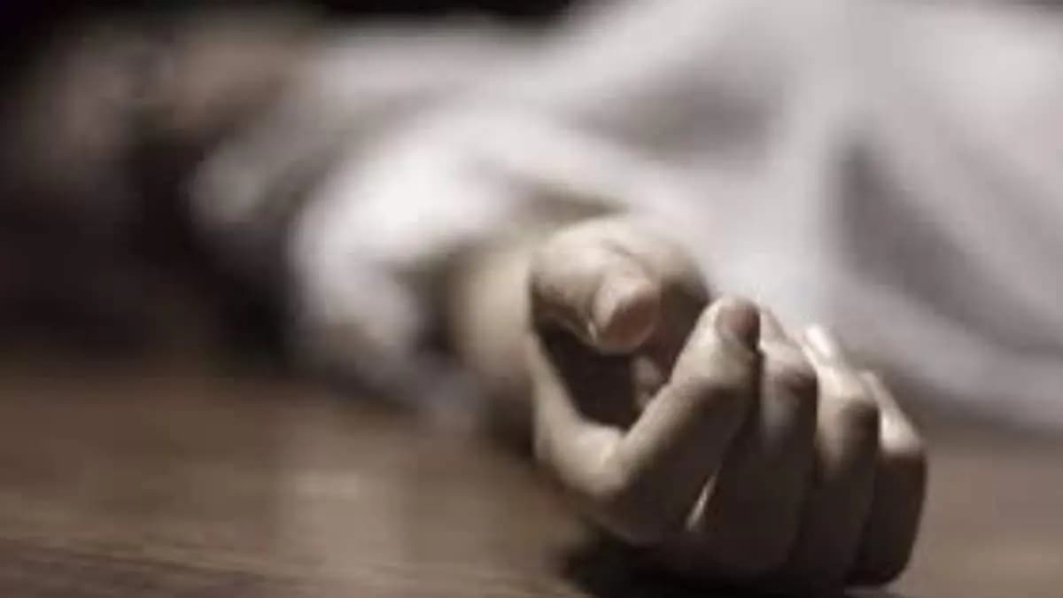  Housewife thrashed to deat after she got to know about husbands extra marital affair