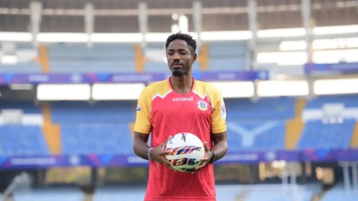 East Bengal needs a player like Messi Bouli opines Oscar Bruzon spt 