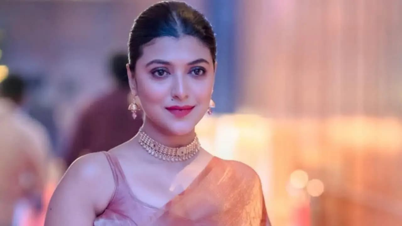 Actress Riya Ganguly write a cryptic note on social media 