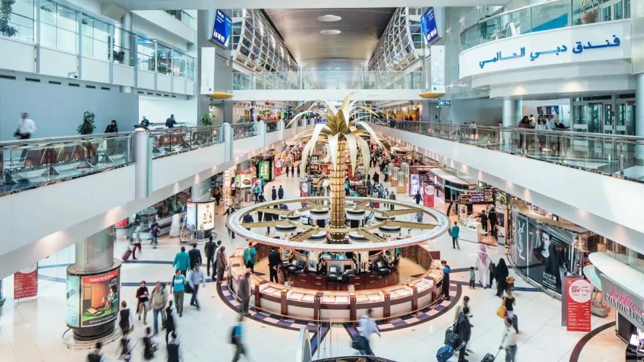 passenger traffic drops in Dubai airport 