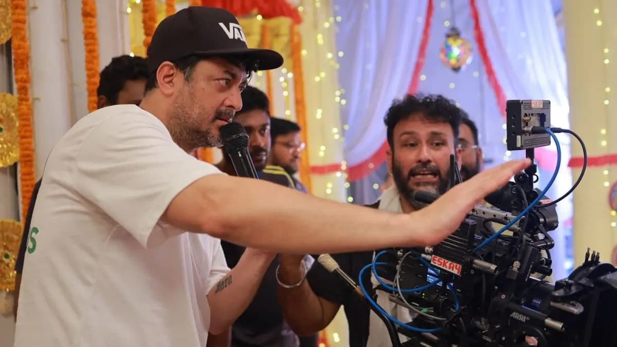 Jisshu Sengupta direct a music video which starring Darshana Banik Indrasish Roy and Rahul Mazumder 