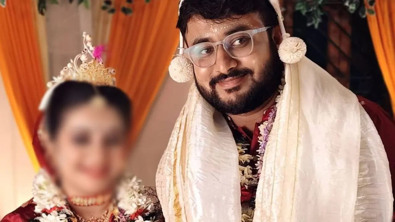 Bankura meme fame unmesh Ganguly got married 