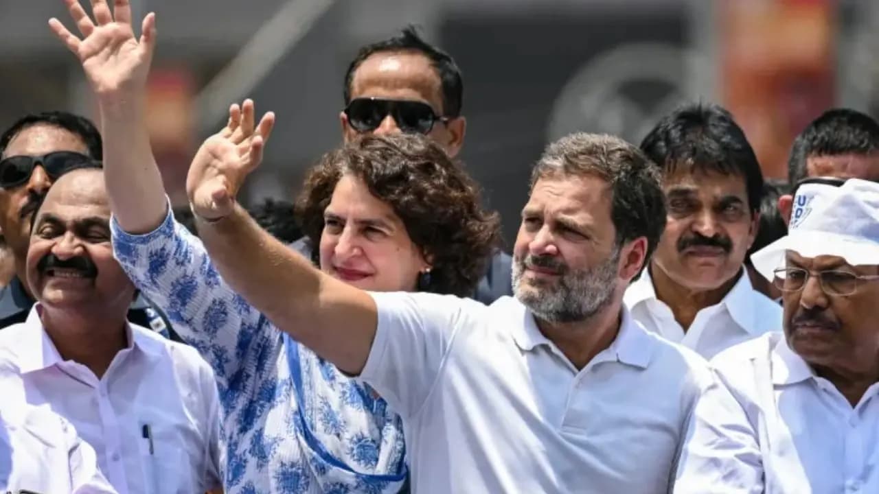Rahul Gandhi praises keralam people for electing UDF