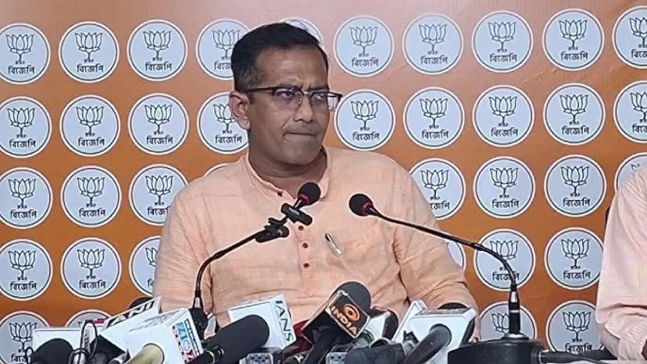 Attack on Party Office Stemmed from TMCs Internal Factionalism BJP Makes Explosive Allegation