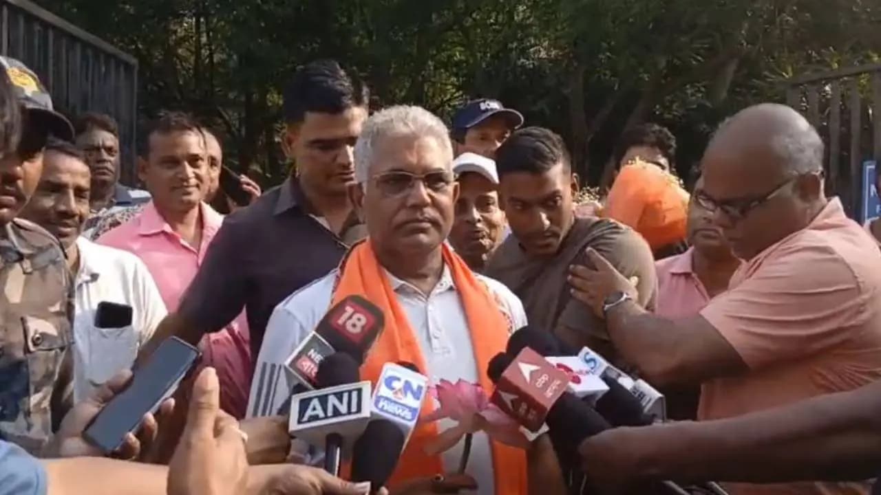 Dilip ghosh compare Mamata Banerjee with Donald Trump