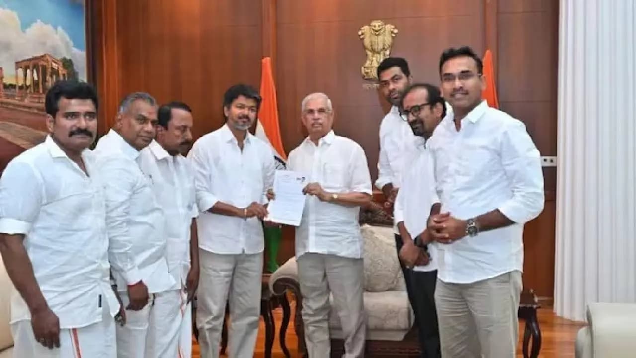Governor sends Vijay back for 2nd consecutive day