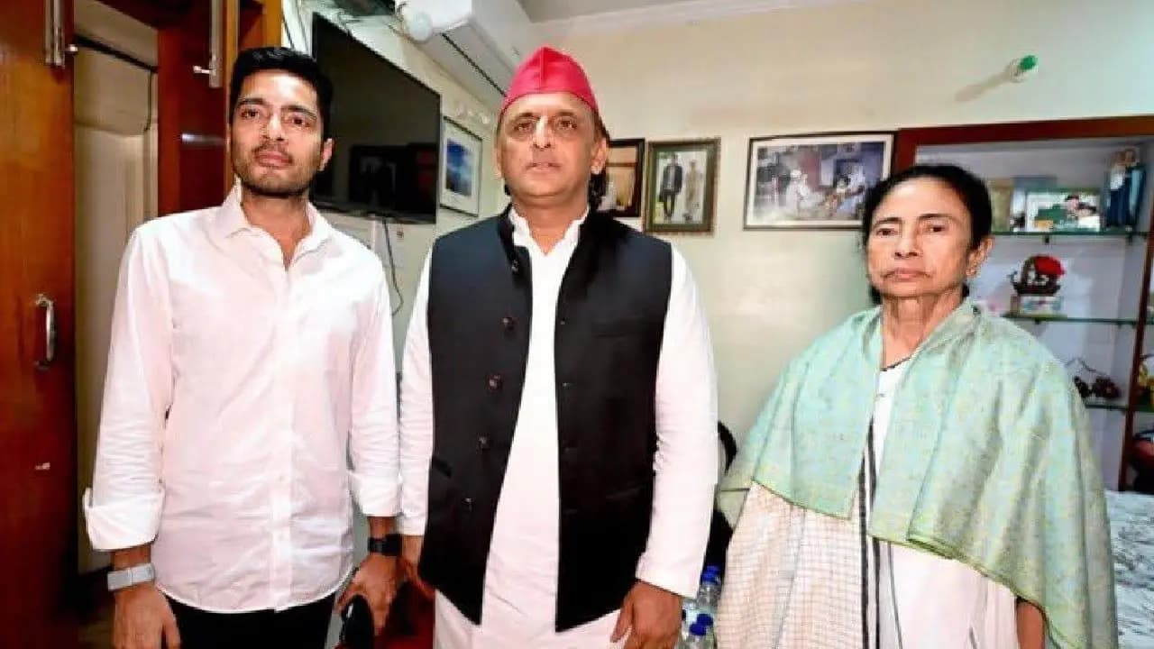 Akhilesh Yadav meet mamata banerjee here what he says