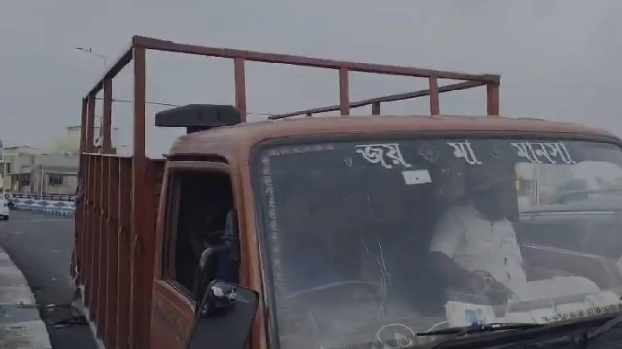 Two injured in accident at nagerbazar