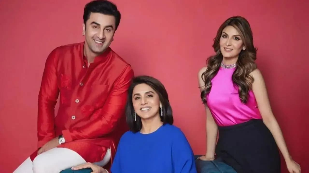Details of Neetu Kapoor Paparazzi Controversy in Daadi Ki Shaadi movie screening
