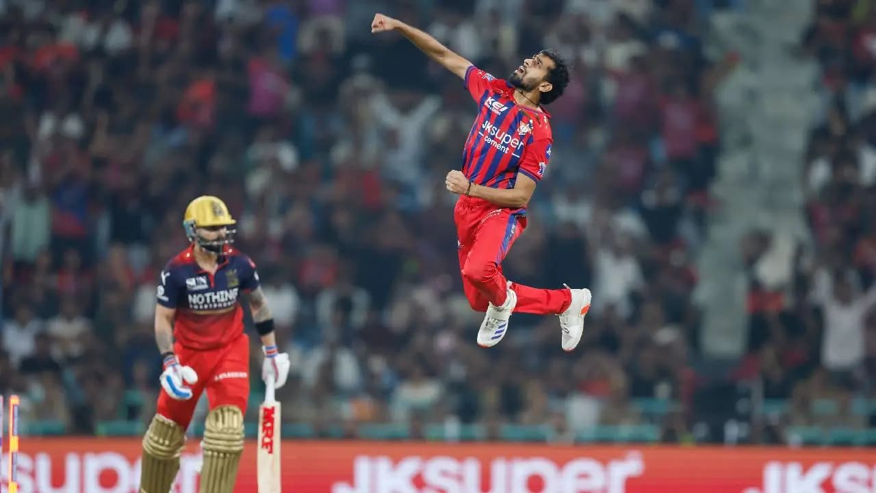 Prince shares special moment with RCB icon after dismissing Kohli for duck