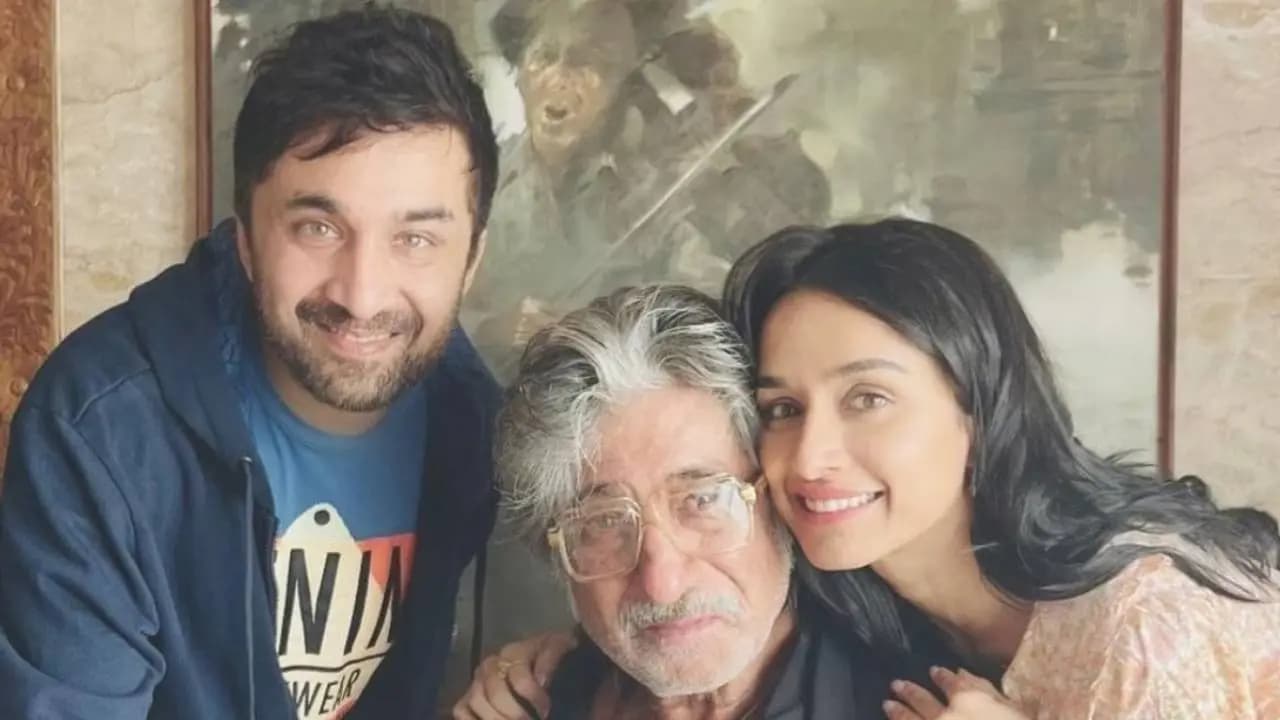 Shakti Kapoor Death Hoax: Actor Slams Fake News and Plans Cyber Crime Action