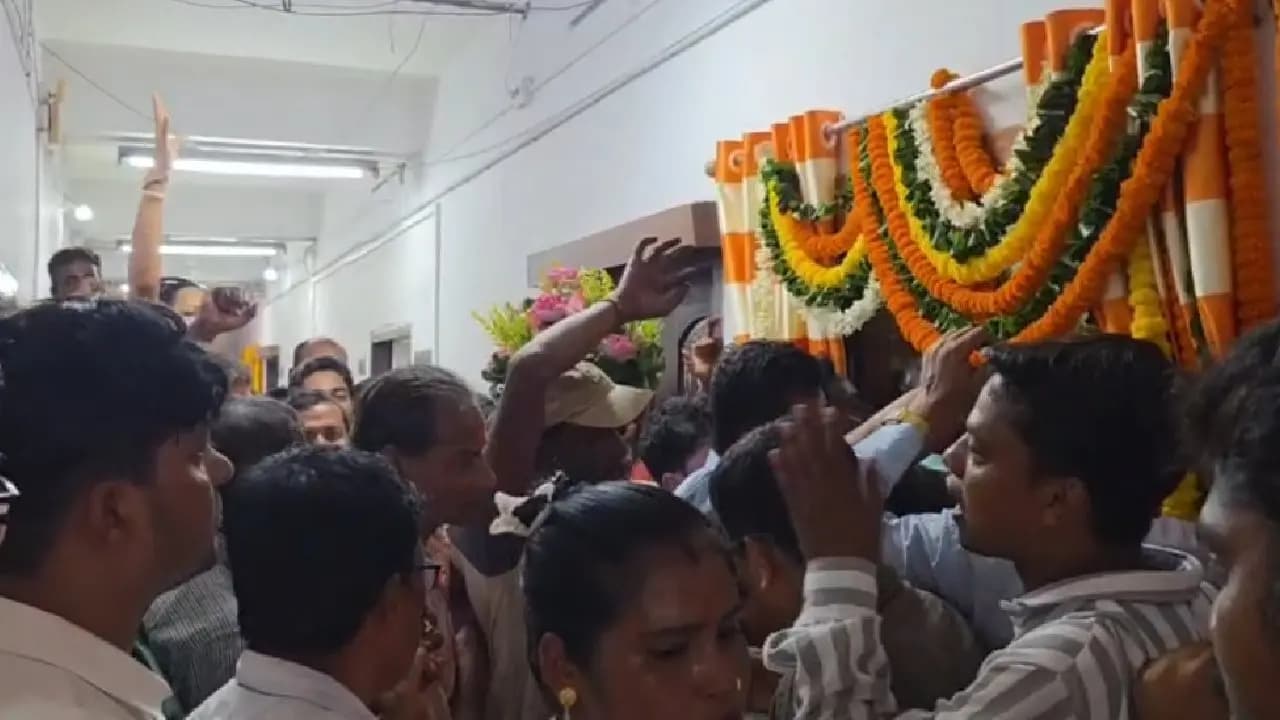 BJP protests in the municipality former municipality chairman and Kanthi MP Soumendu Adhikari in meeting